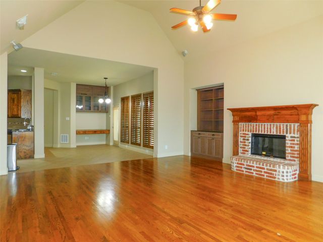 2286 Magic Mantle Drive, Lewisville, TX 75056