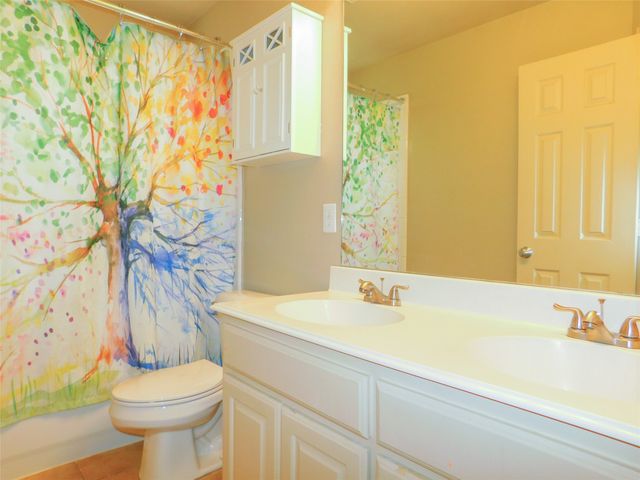 2286 Magic Mantle Drive, Lewisville, TX 75056