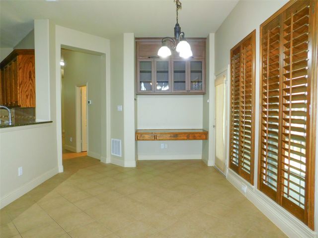 2286 Magic Mantle Drive, Lewisville, TX 75056