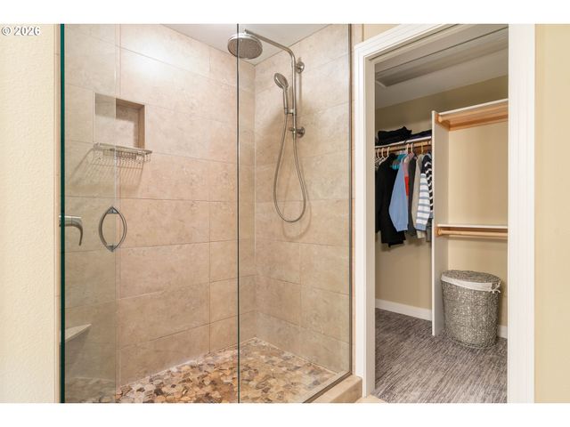 2125 Sw WARWICK Ave, Portland, OR 97225