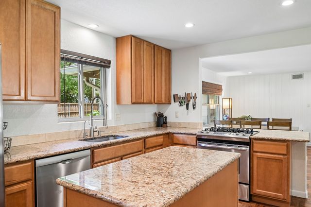 517 Shirley Court, Richardson, TX 75081