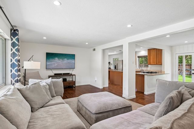 517 Shirley Court, Richardson, TX 75081
