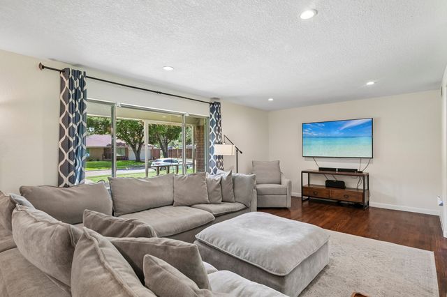 517 Shirley Court, Richardson, TX 75081