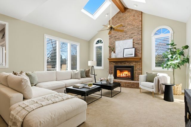 4029 Broadmoor Circle, Naperville, IL 60564