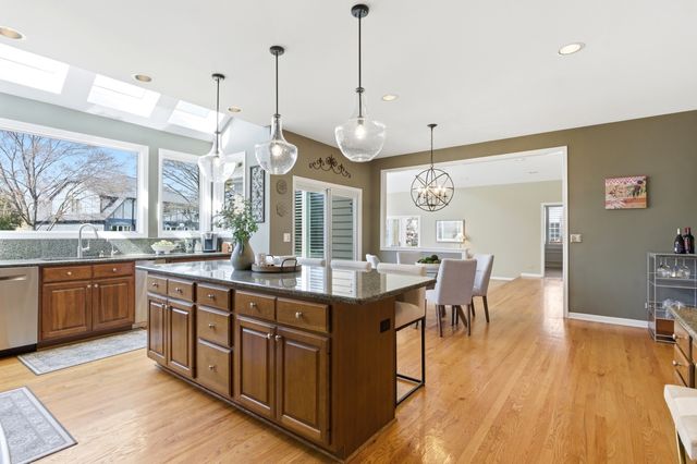 4029 Broadmoor Circle, Naperville, IL 60564