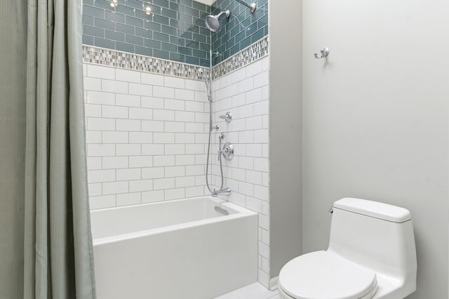 4029 Broadmoor Circle, Naperville, IL 60564