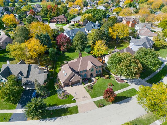 4029 Broadmoor Circle, Naperville, IL 60564