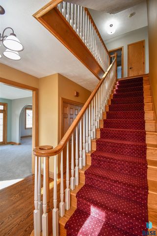 26918 Baker Park Pl Place, Sioux Falls, SD 57108