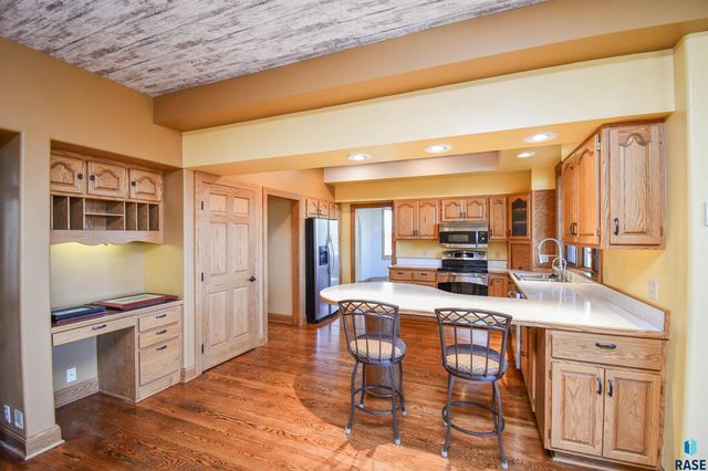 26918 Baker Park Pl Place, Sioux Falls, SD 57108