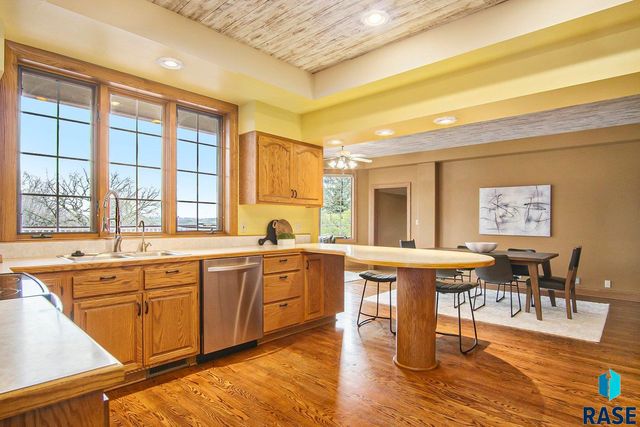 26918 Baker Park Pl Place, Sioux Falls, SD 57108