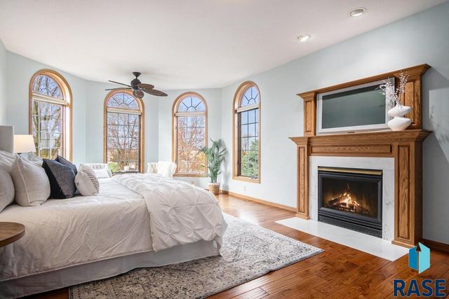 26918 Baker Park Pl Place, Sioux Falls, SD 57108