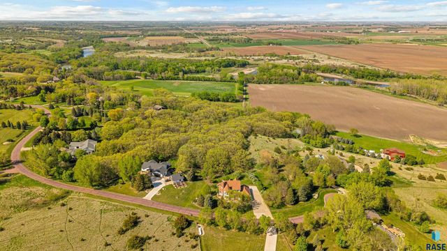 26918 Baker Park Pl Place, Sioux Falls, SD 57108