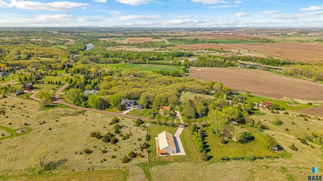 26918 Baker Park Pl Place, Sioux Falls, SD 57108