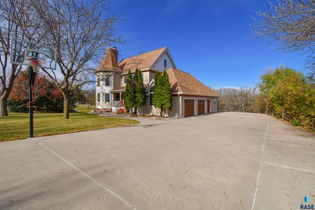 26918 Baker Park Pl Place, Sioux Falls, SD 57108