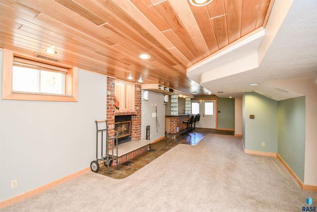 26918 Baker Park Pl Place, Sioux Falls, SD 57108