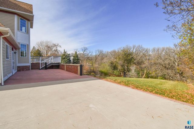 26918 Baker Park Pl Place, Sioux Falls, SD 57108