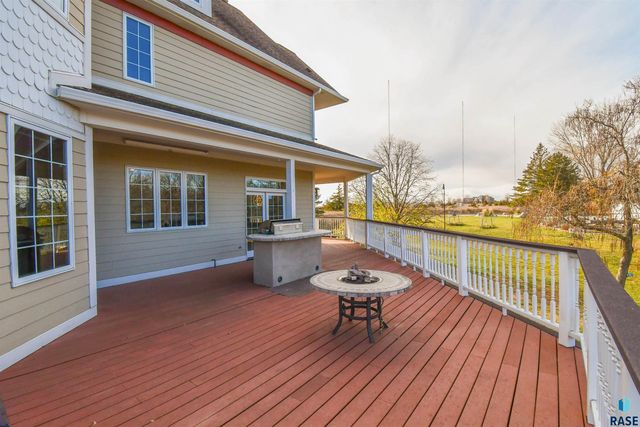 26918 Baker Park Pl Place, Sioux Falls, SD 57108