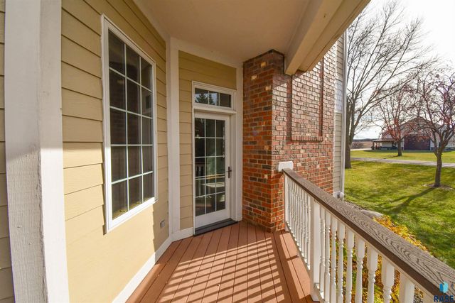 26918 Baker Park Pl Place, Sioux Falls, SD 57108