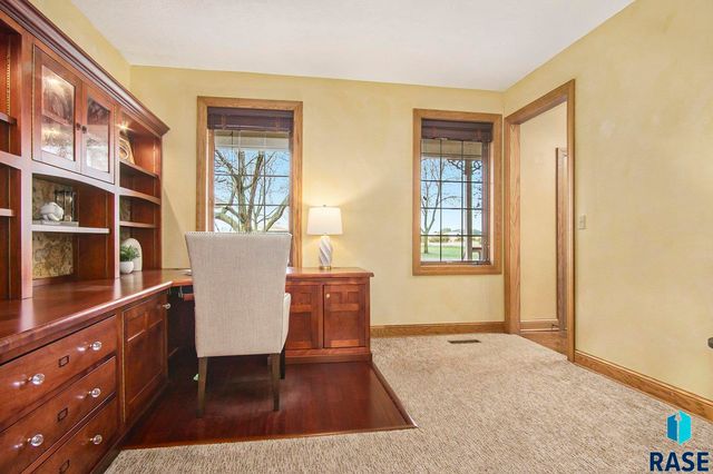 26918 Baker Park Pl Place, Sioux Falls, SD 57108