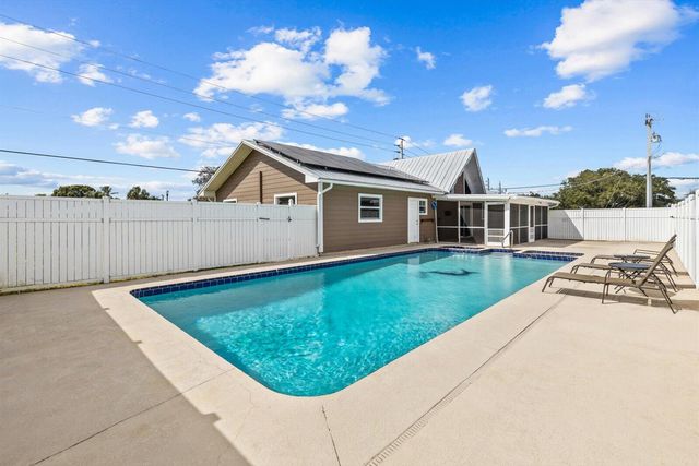 1297 SE Floresta Drive, Port St. Lucie, Port St Lucie, FL 34983