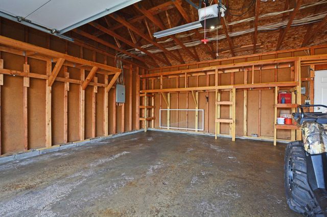 7581 23rd Street N, Oakdale, MN 55128