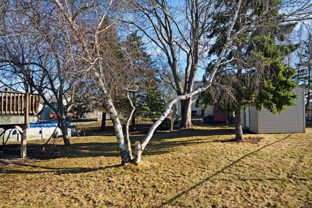 7581 23rd Street N, Oakdale, MN 55128