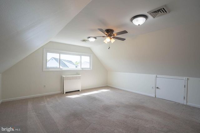 25 COBALT RIDGE DR N, Levittown, PA 19057