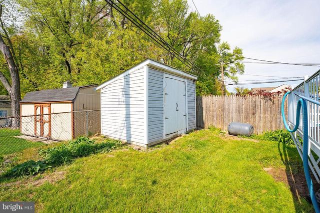 25 COBALT RIDGE DR N, Levittown, PA 19057