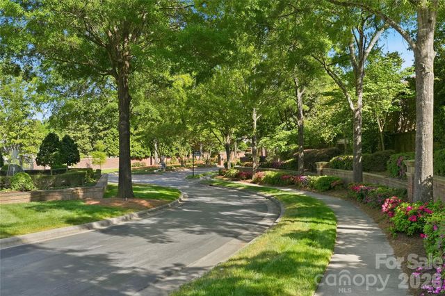 3343 Indian Meadows Lane, Charlotte, NC 28210