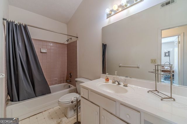 3172 Summit Springs Court, Loganville, GA 30052