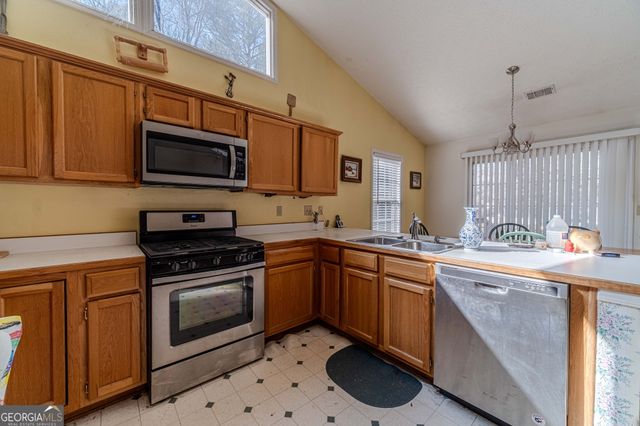 3172 Summit Springs Court, Loganville, GA 30052