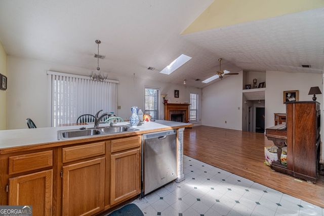 3172 Summit Springs Court, Loganville, GA 30052