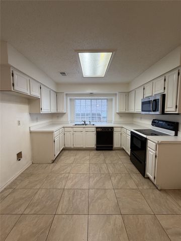1426 Mapleview Drive, Carrollton, TX 75007