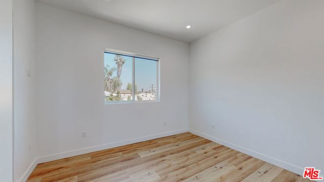 4462 Maplewood Avenue, Los Angeles, CA 90004