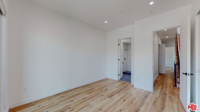 4462 Maplewood Avenue, Los Angeles, CA 90004