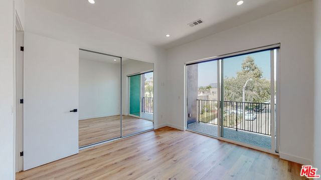 4462 Maplewood Avenue, Los Angeles, CA 90004
