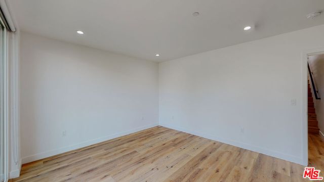 4462 Maplewood Avenue, Los Angeles, CA 90004
