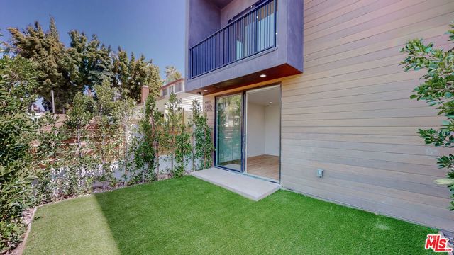 4462 Maplewood Avenue, Los Angeles, CA 90004