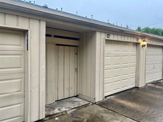 6485 Burgoyne Road 43, Houston, TX 77057