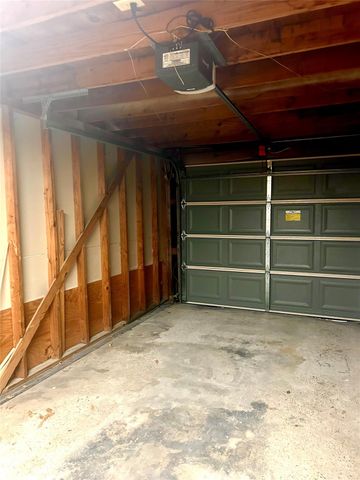 6485 Burgoyne Road 43, Houston, TX 77057