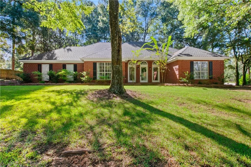 7741 Meadows Boulevard, Mobile, AL 36619 — exterior
