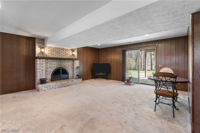 3586 Leafland Street NW, Uniontown, OH 44685