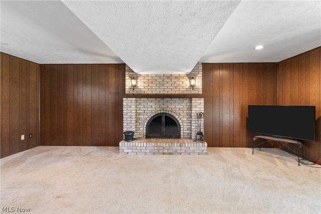 3586 Leafland Street NW, Uniontown, OH 44685