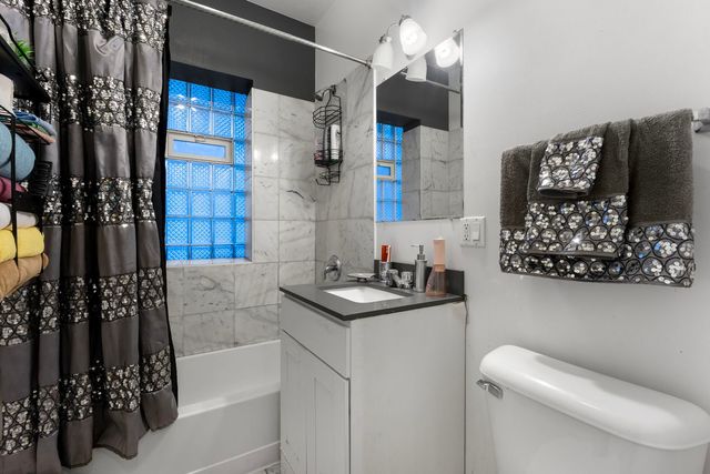 12 N Mayfield Avenue 3N, Chicago, IL 60644