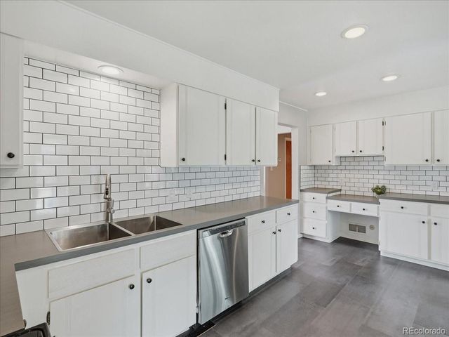 1829 Crestmore Place, Fort Collins, CO 80521