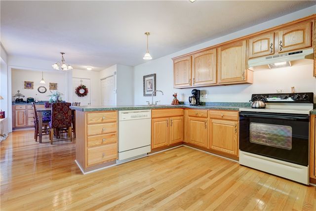 65 Cloverdale Street, Rochester, NY 14612