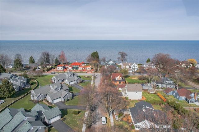 65 Cloverdale Street, Rochester, NY 14612