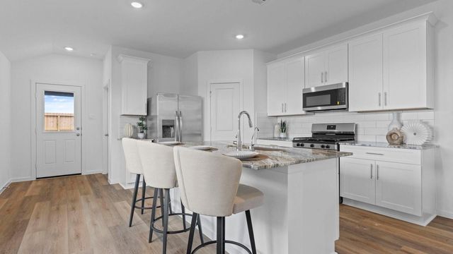 3525 Longhorn Valley Street, League City, TX 77573