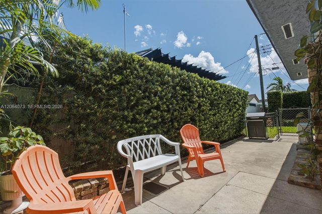 11621 NW 58th Pl, Hialeah, FL 33012