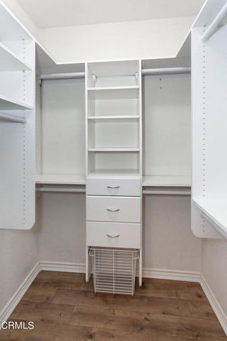 300 N El Molino Avenue 210, Pasadena, CA 91101